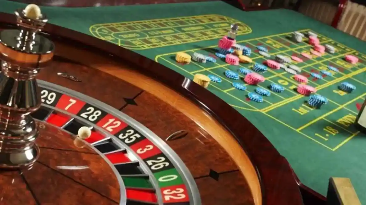play bitcoin baccarat